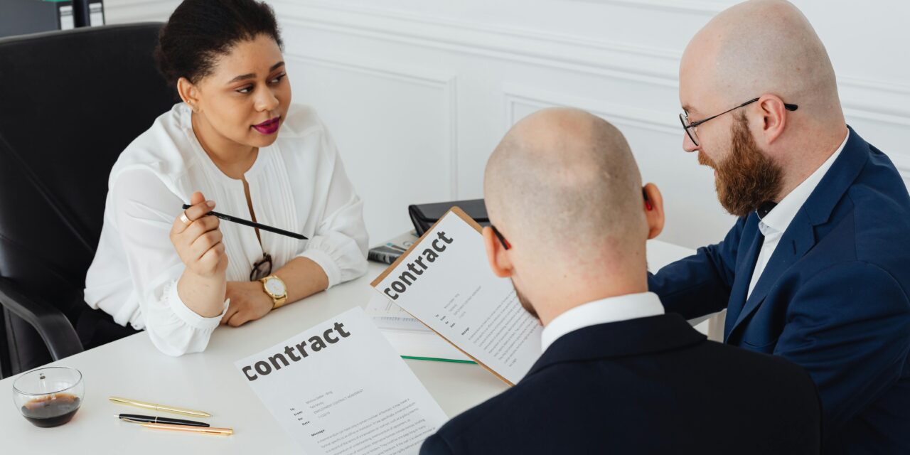 Demystifying the UAE Employment Contract: What You Need to Know