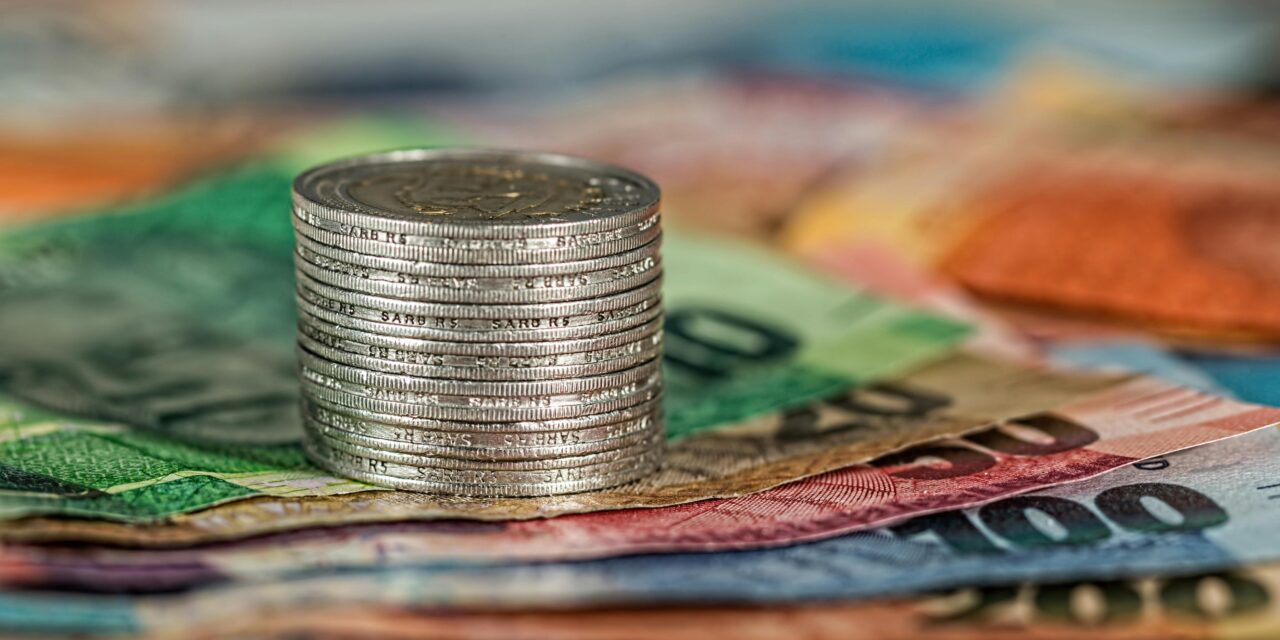 How Valuation Caps and Discounts Work in Early-Stage Deals